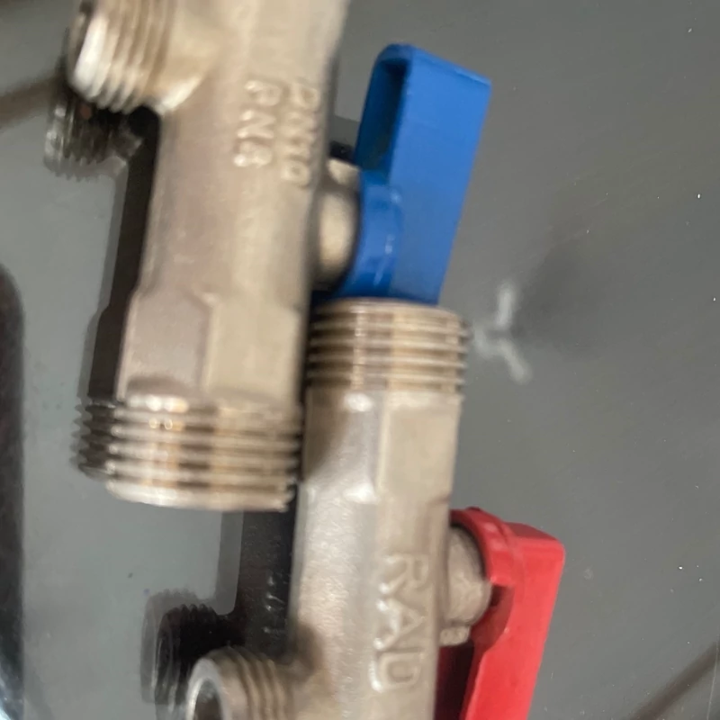 شیر پیسوار1/2 در 1/2. جفت با هم